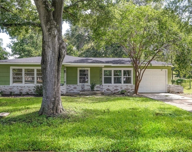 1319 Elm Street - Photo Thumbnail 2