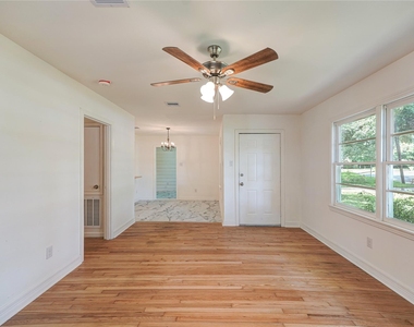1319 Elm Street - Photo Thumbnail 5