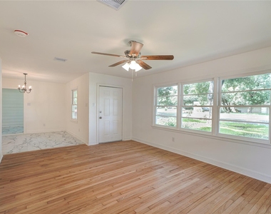 1319 Elm Street - Photo Thumbnail 4