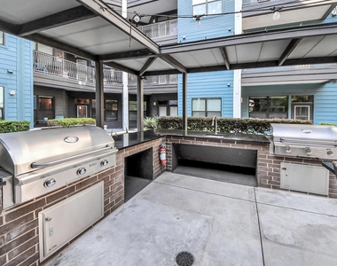 5454 Washington St Avenue - Photo Thumbnail 39
