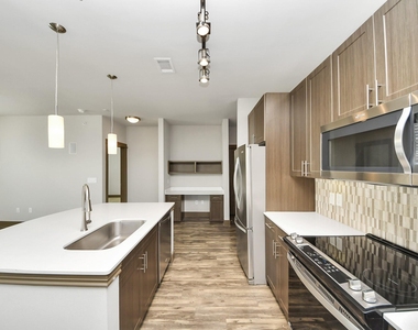 5454 Washington St Avenue - Photo Thumbnail 11