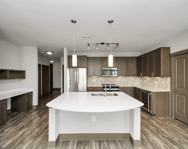 5454 Washington St Avenue - Photo Thumbnail 14