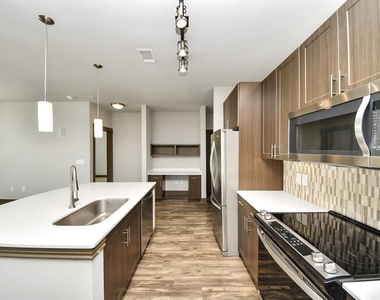 5454 Washington St Avenue - Photo Thumbnail 12