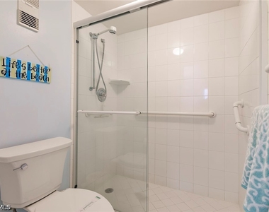 260 Seaview Court - Photo Thumbnail 18