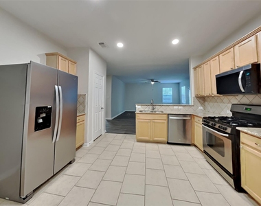 17906 Magenta Springs Drive - Photo Thumbnail 3