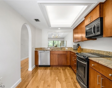 701 Augusta Boulevard - Photo Thumbnail 11