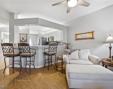 7054 Barrington Circle - Photo Thumbnail 11