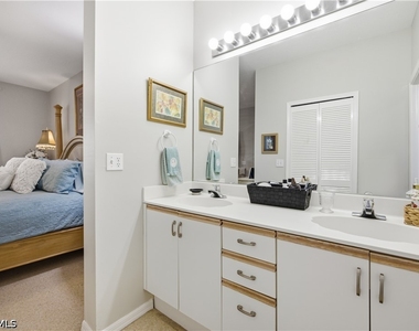 7054 Barrington Circle - Photo Thumbnail 18