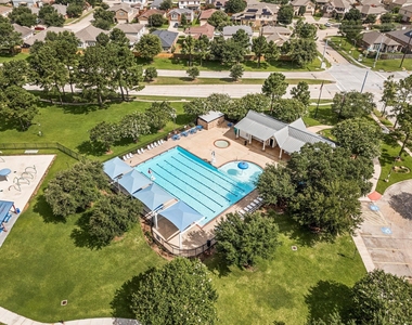 15906 Arapaho Bend Ln - Photo Thumbnail 26