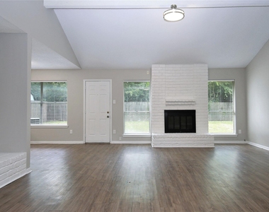 7814 Barnhill - Photo Thumbnail 5