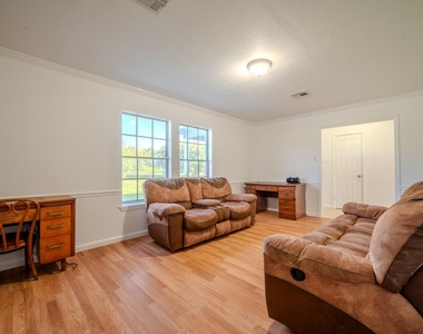 1102 Crosby Dayton Road - Photo Thumbnail 10