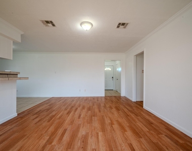 1102 Crosby Dayton Road - Photo Thumbnail 16
