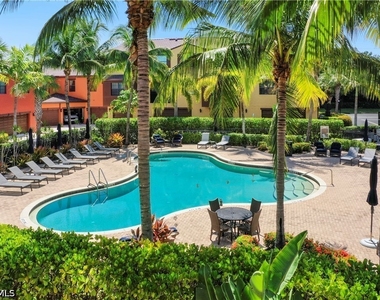 9063 Capistrano Street N - Photo Thumbnail 18