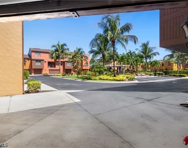 9063 Capistrano Street N - Photo Thumbnail 14