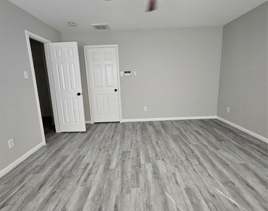 1130 Concord Place - Photo Thumbnail 23