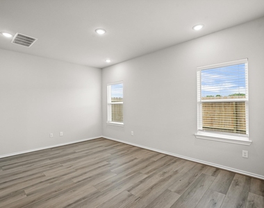 1114 Hugh Landing Lane - Photo Thumbnail 12