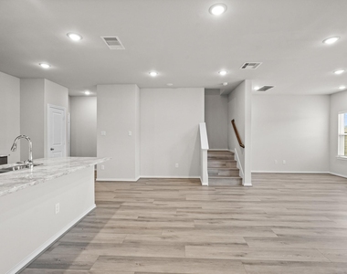 1114 Hugh Landing Lane - Photo Thumbnail 5