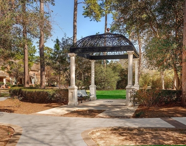 50 E Pipers Green - Photo Thumbnail 30