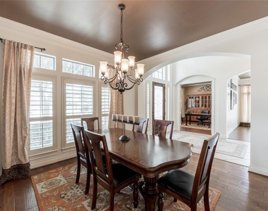 2447 Monarch Terrace Drive - Photo Thumbnail 3