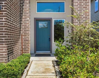12515 Newport Arch Lane - Photo Thumbnail 3