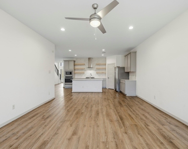 12515 Newport Arch Lane - Photo Thumbnail 11