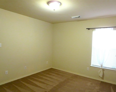 21710 Grand Hollow Lane - Photo Thumbnail 14