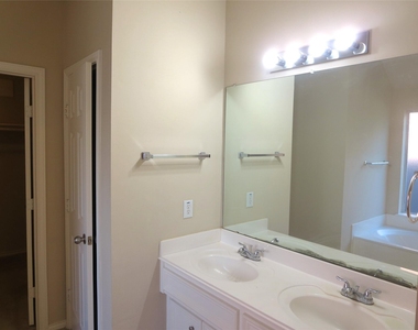21710 Grand Hollow Lane - Photo Thumbnail 11