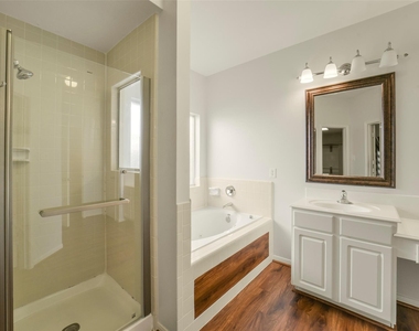 2414 Falcon Knoll Ln - Photo Thumbnail 26