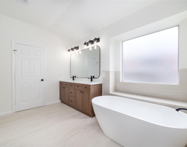 5034 Forest Sage Lane - Photo Thumbnail 26