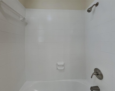 1418 Summer Rain Drive - Photo Thumbnail 13