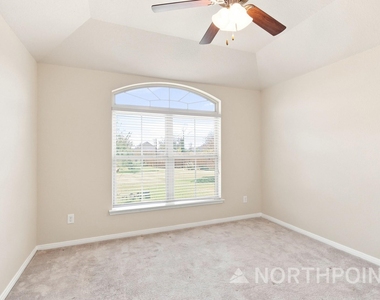 22488 Toronado Ridge Lane - Photo Thumbnail 11