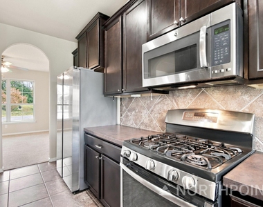 22488 Toronado Ridge Lane - Photo Thumbnail 4