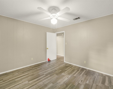 23807 Red Oak Drive - Photo Thumbnail 22