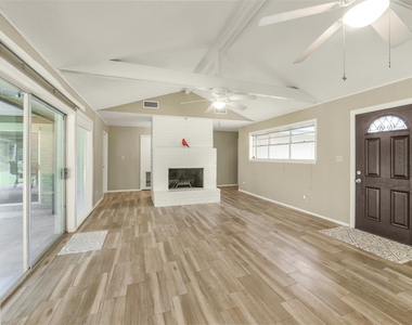 23807 Red Oak Drive - Photo Thumbnail 2
