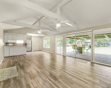 23807 Red Oak Drive - Photo Thumbnail 5
