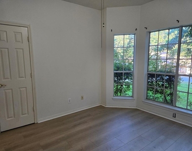 120 Hiwon Drive - Photo Thumbnail 36