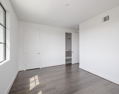 5824 Winsome Lane - Photo Thumbnail 35