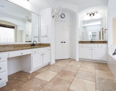 7606 Westmoreland Drive - Photo Thumbnail 25