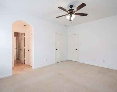 7606 Westmoreland Drive - Photo Thumbnail 29