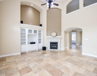 7606 Westmoreland Drive - Photo Thumbnail 5