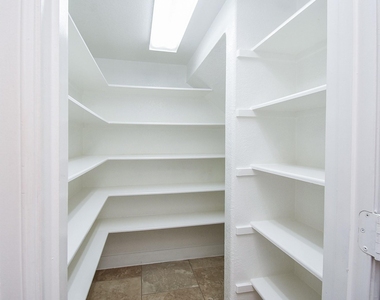 7606 Westmoreland Drive - Photo Thumbnail 26