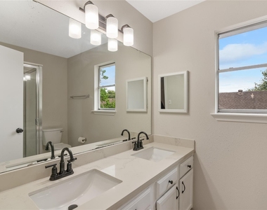 4807 Shadowdale Drive - Photo Thumbnail 15