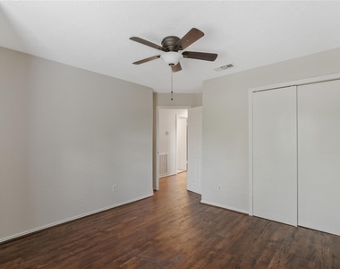 4807 Shadowdale Drive - Photo Thumbnail 11