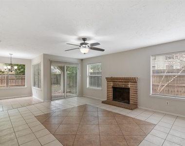 4807 Shadowdale Drive - Photo Thumbnail 8