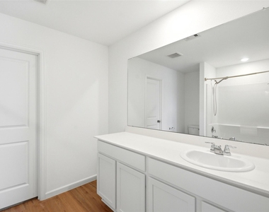 27147 Breakaway Lane - Photo Thumbnail 12