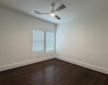 1968 W Mckinney Street - Photo Thumbnail 12