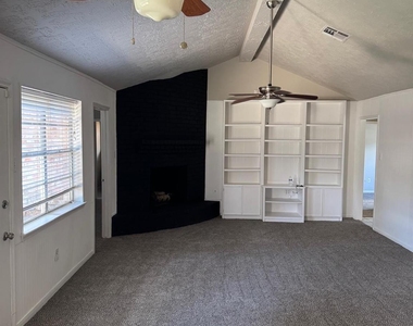 9706 Galston Lane - Photo Thumbnail 16