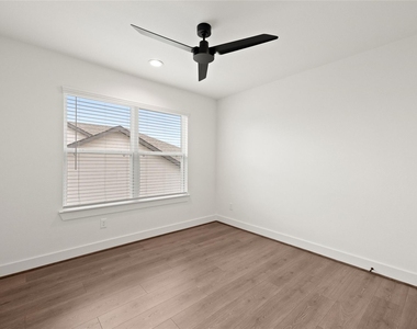2649 Seaglass View Drive - Photo Thumbnail 21