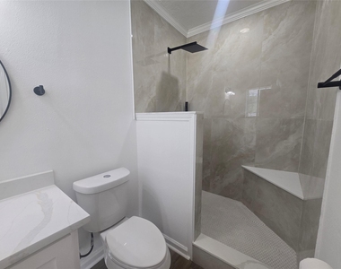 5102 Avenue L - Photo Thumbnail 16