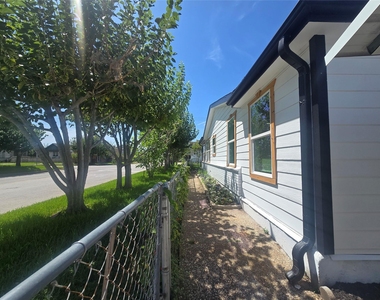 5102 Avenue L - Photo Thumbnail 35